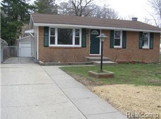2520 17th Ave, Port Huron, MI
