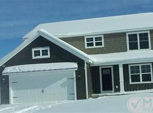 2901 Ashwood Ln, Hudsonville, MI 49426