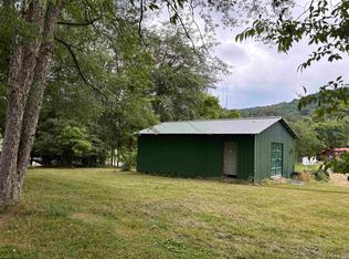 W Point Dr, Belington, WV 26250