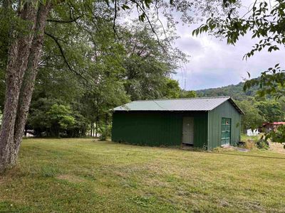 W Point Dr, Belington, WV, 26250