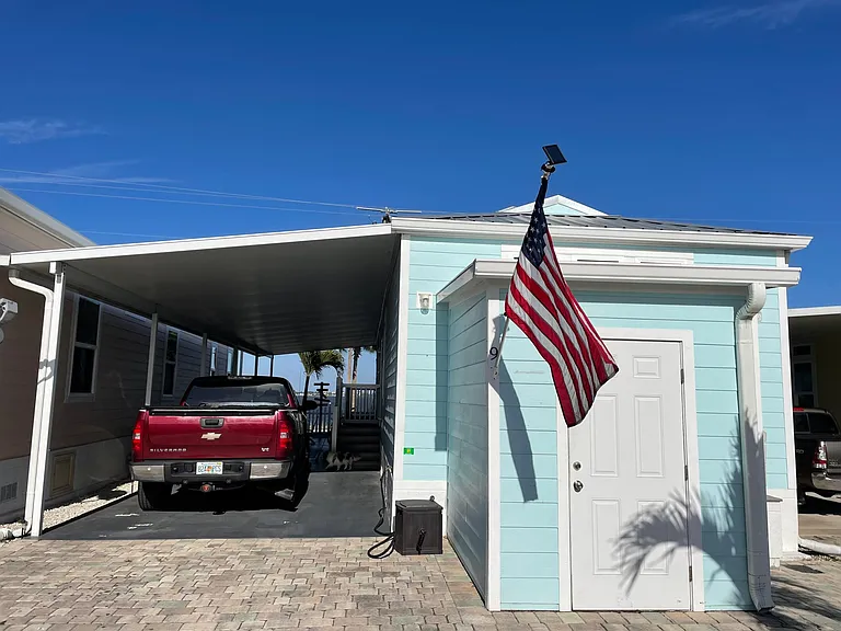 9 NE Nautical Dr — Photo 6