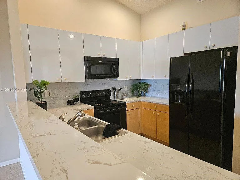 2450 S Coral Trace Cir — Photo 11