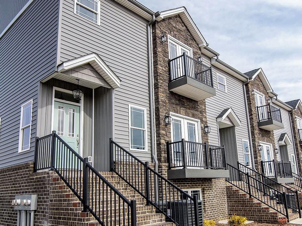 1st image of 970 Brewington Dr #1