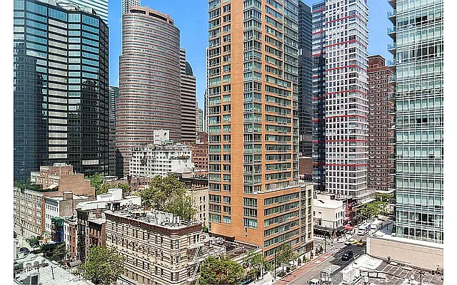 Rented by Compass | media 24