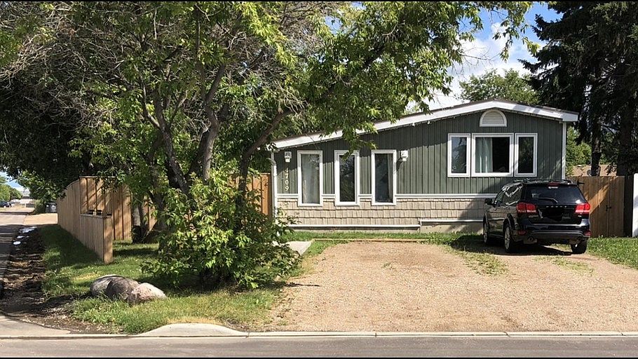 1st image of 4709 42nd St