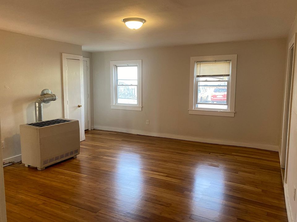 55 Tripp St 55 Tripp St Fall River MA Zillow