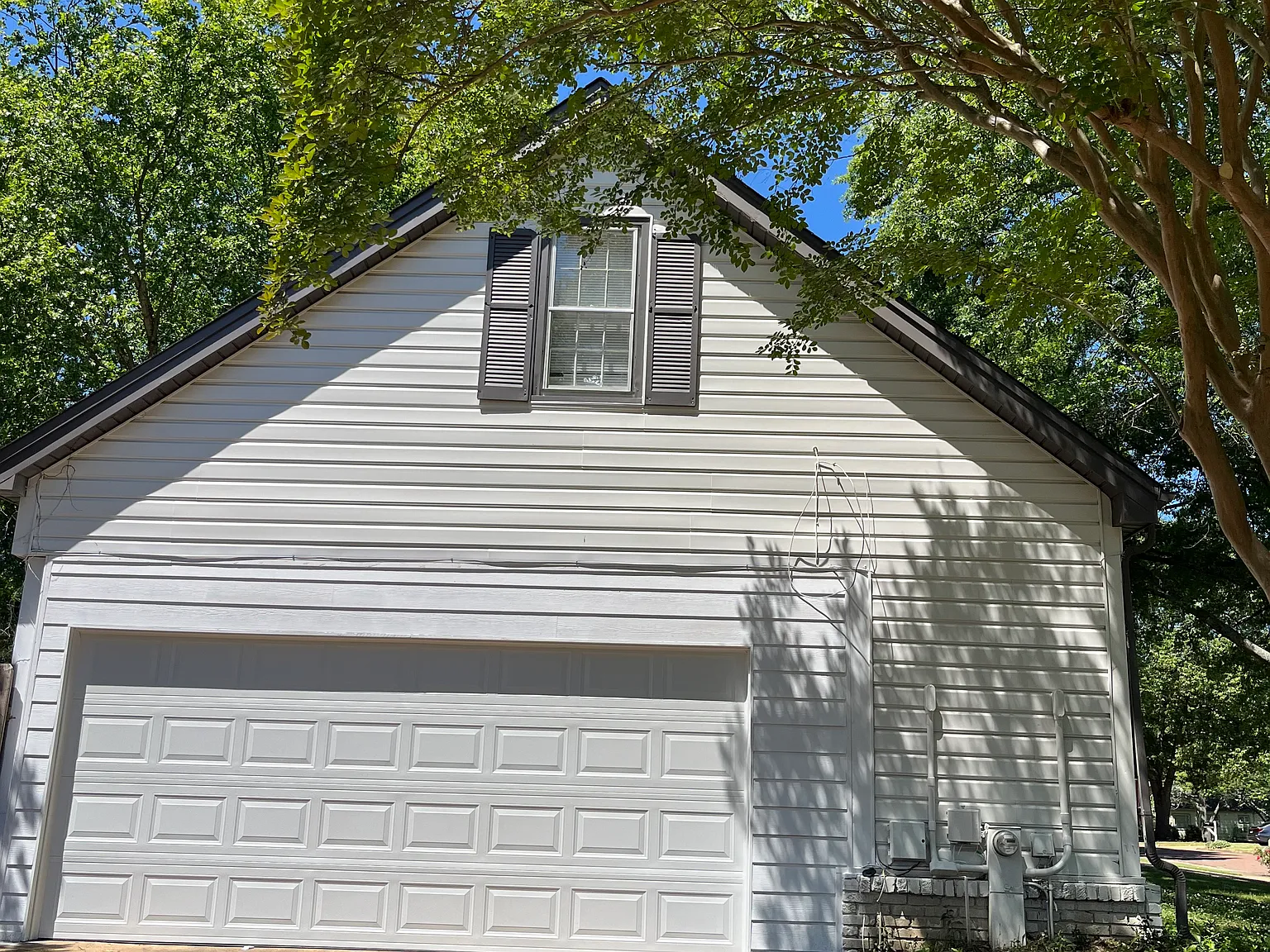4 bed, 2.5 bath, 2600 sqft, $2,495 — Photo 3