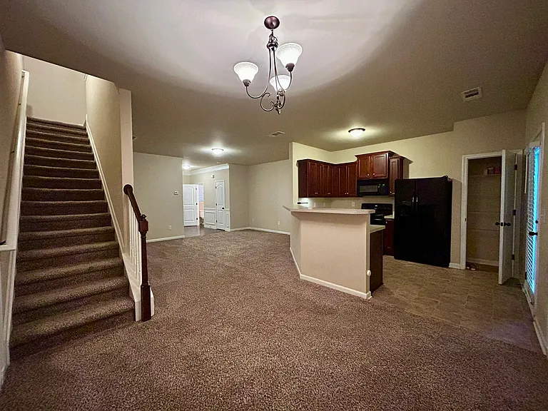 690 Oakside Pl — Photo 9