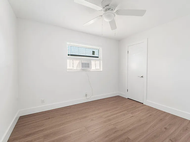 4317 Birdwood St — Photo 14