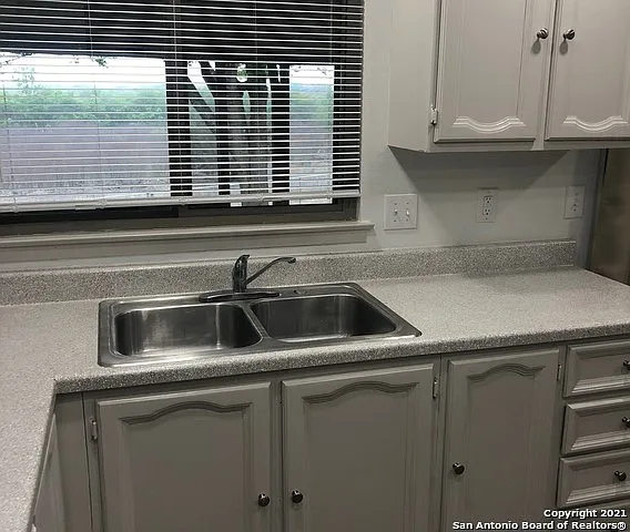 12615 Mount Defiance St — Photo 7