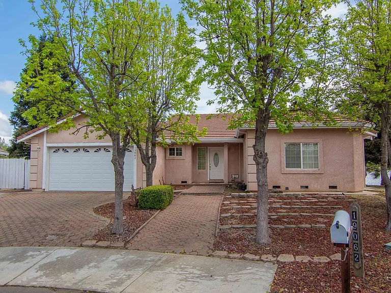 19062 Seabreeze Pl — Photo 2
