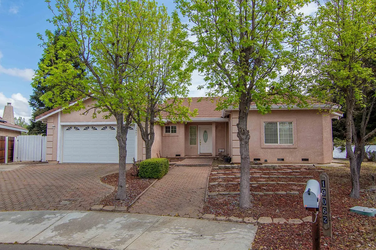 Building Photo - 19062 Seabreeze Pl