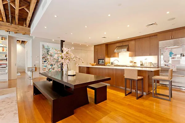 Rented by Town Residential | media 21