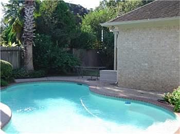 1st image of 1126 Heron Way