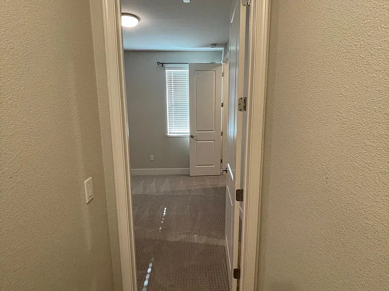 363 Pear Tree Ter #E — Photo 18