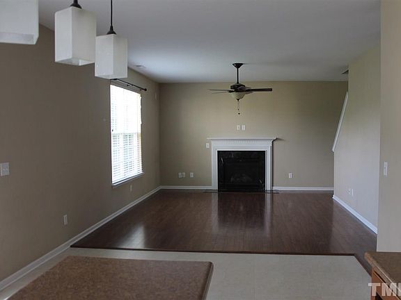 3rd image of 1203 Castle Pines Dr