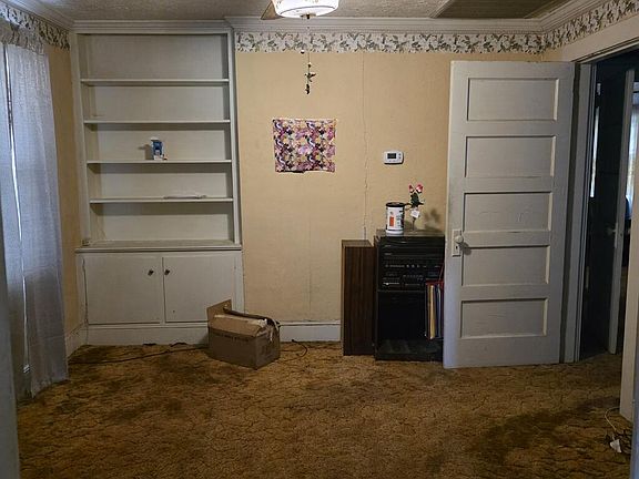 5th image of 309 Ferry Rd