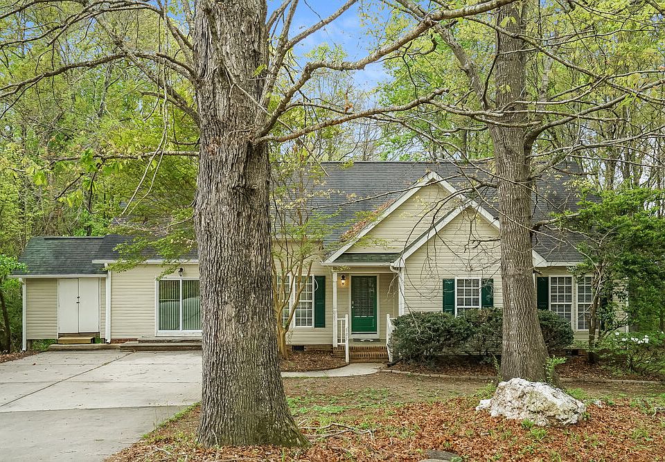 1st image of 185 Jared Dr
