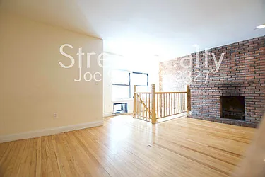 Rented by Street Realty Brokerage LLC