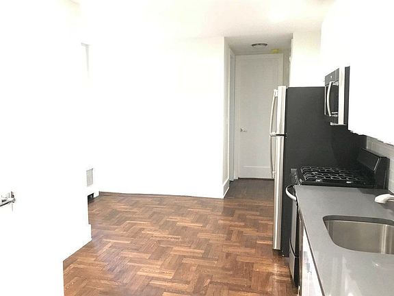 2nd image of 855 Ocean Ave APT 4E