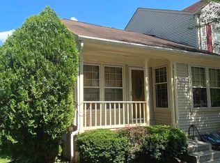 15007 Bridgeport Dr, Dumfries, VA 22025