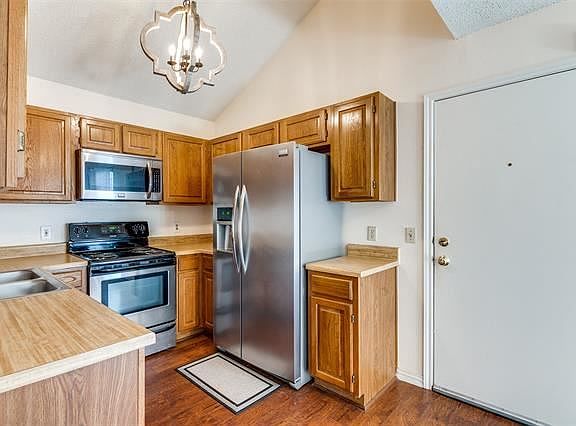 5th image of 7304 Blackthorn Dr