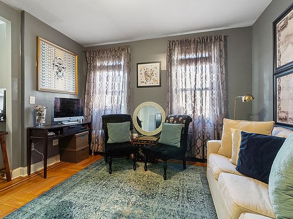 4th image of 85 Barrow St #6E