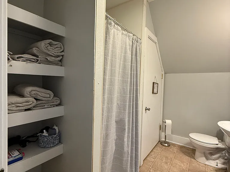 42 W Scribner Ave #3 — Photo 22