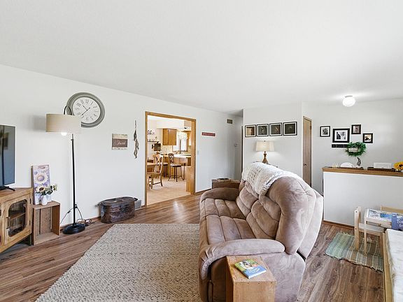 3rd image of 34782 Knollcrest