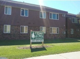 1025 Echo Dr SE, Hutchinson, MN 55350