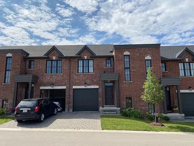 555 Sunningdale Rd E #5 — Photo 1