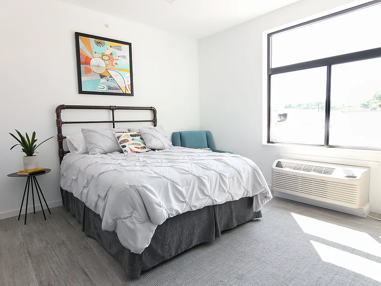 Studios180 Short/Long Term Leases — Photo 30