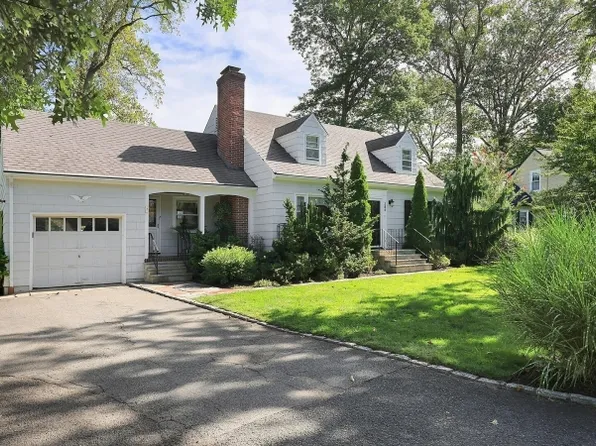 286 Indian Trl, Mountainside Boro, NJ 07092