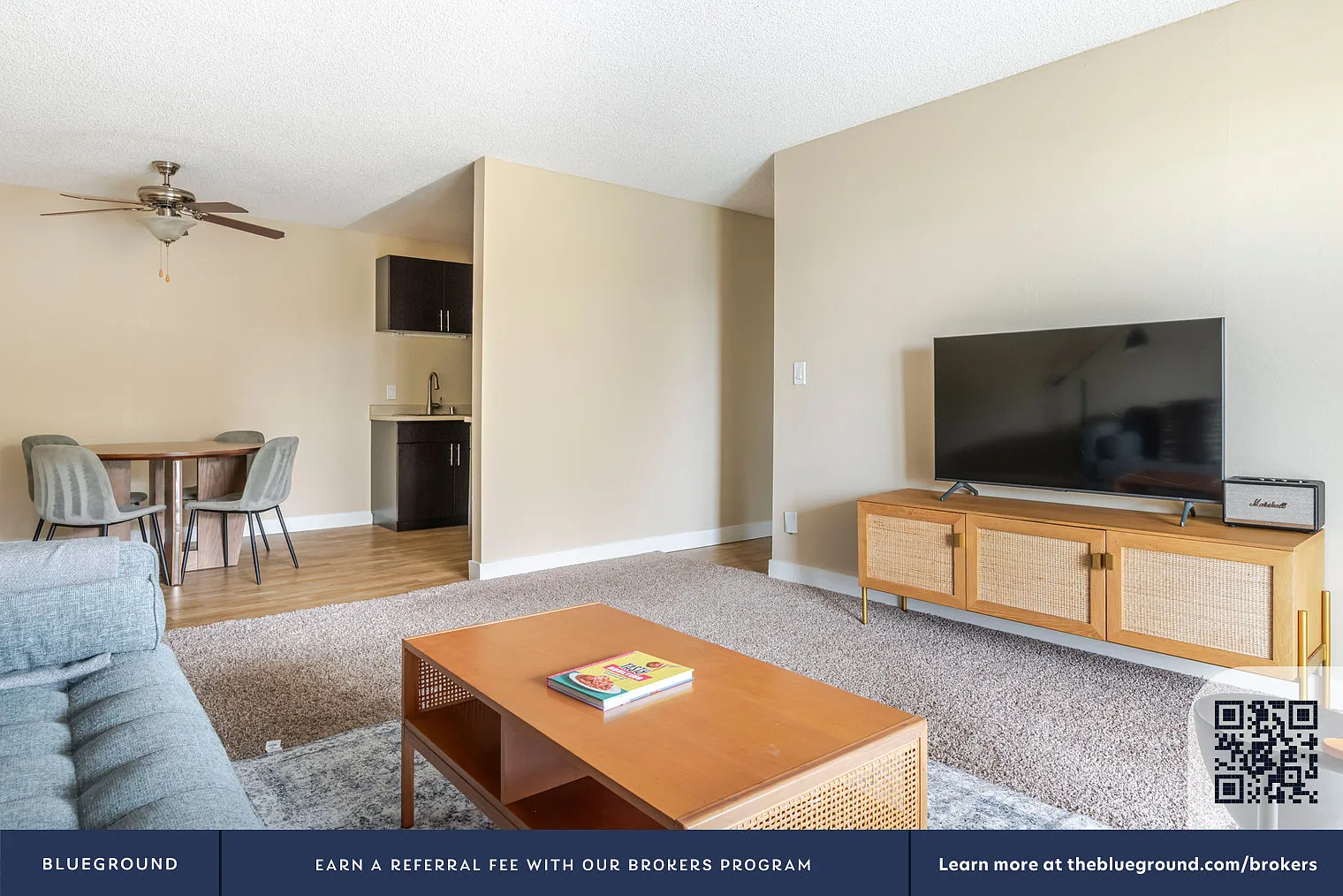 2 bed, 2.0 bath, 1020 sqft, $4,460 — Photo 3
