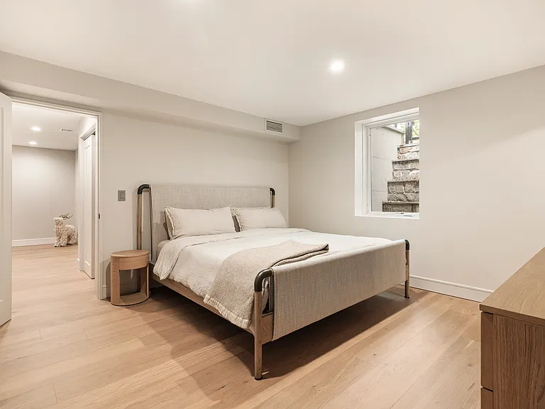544 Wainscott Northwest Rd — Photo 28
