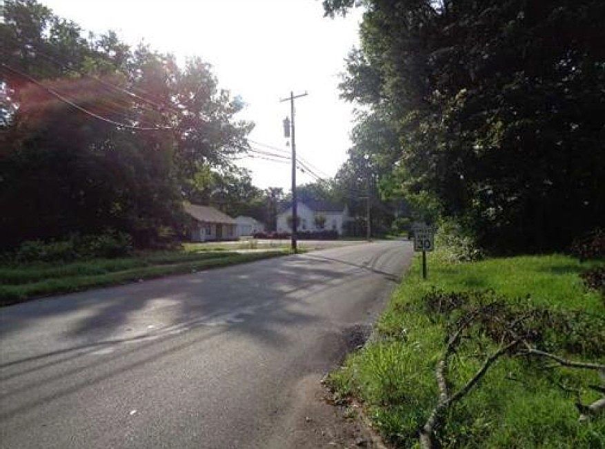 2nd image of 308 Highland St