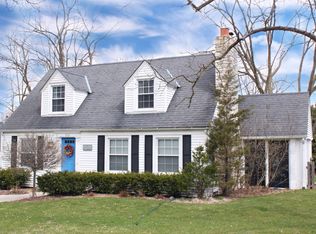 8234 N Port Washington Rd, Fox Pt, WI 53217