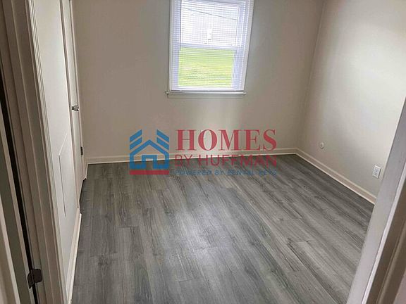 5th image of 403 S 5th St #12