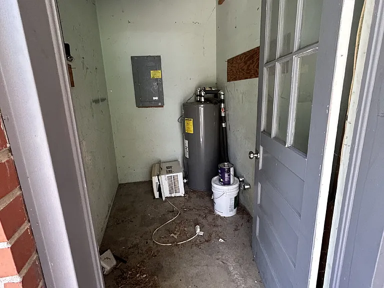 2619 Central Ave — Photo 14