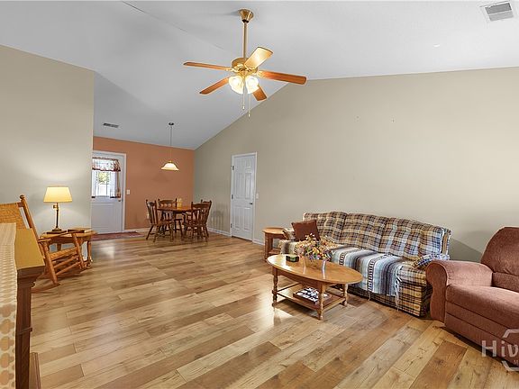 3rd image of 106 Blackwater Way
