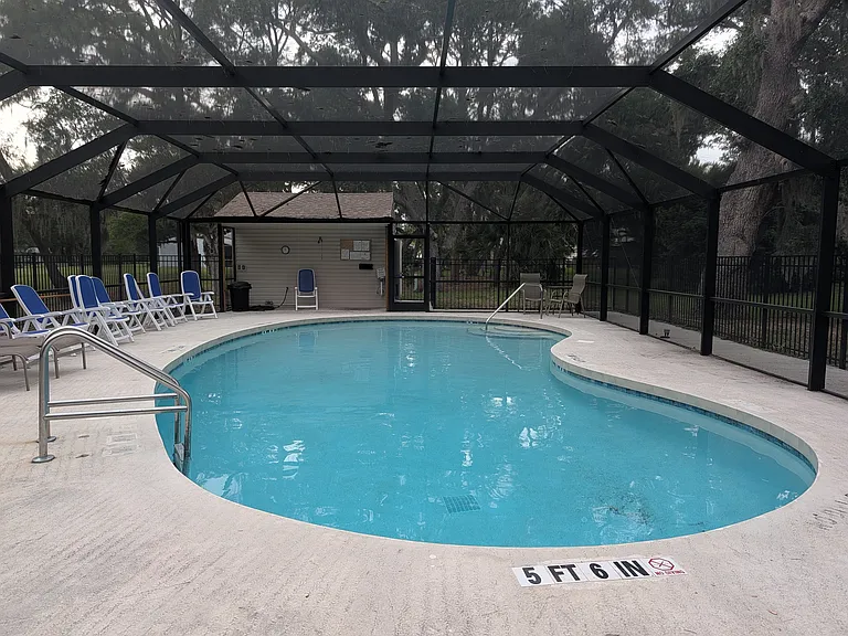 517 Bearded Oaks Cir — Photo 46
