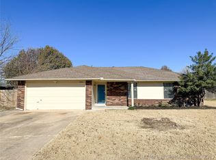 8326 N 124th East Pl, Owasso, OK 74055