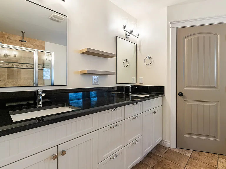 1007 Brookings Pl — Photo 17