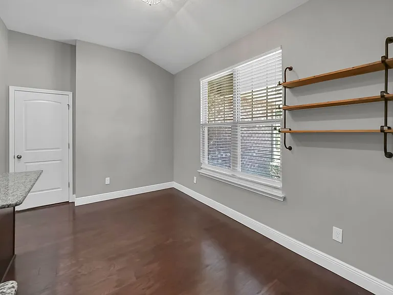 2676 New Haven Blvd — Photo 14