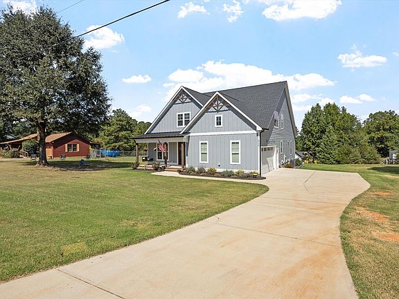 4th image of 625 Rand Rd