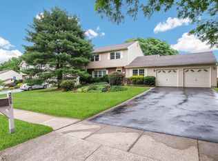 288 Emerald Dr, Yardley, PA 19067