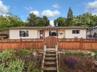 310 Elm St, Phoenix, OR 97535