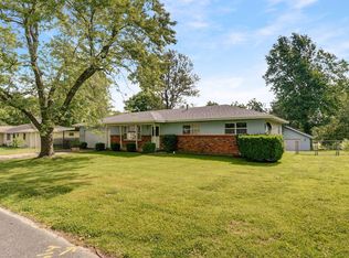 110 S East St, Mount Vernon, MO 65712