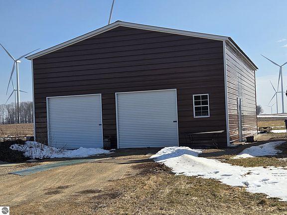 2nd image of 2264 N Littlefield Rd