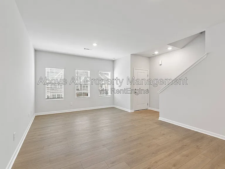 141 Blue Melody Ave — Photo 12